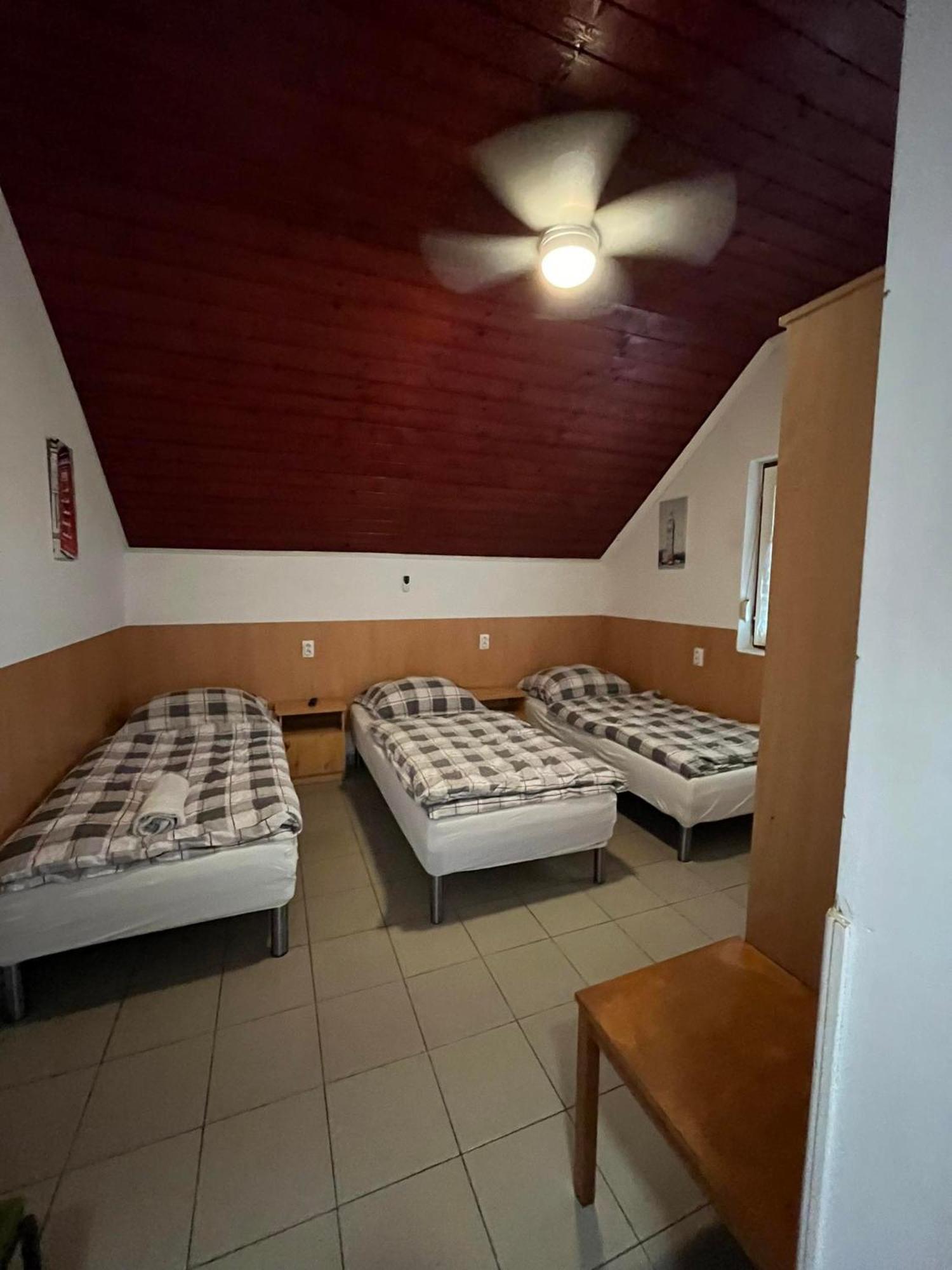 Sólyom Szálló Szombathely Kültér fotó
